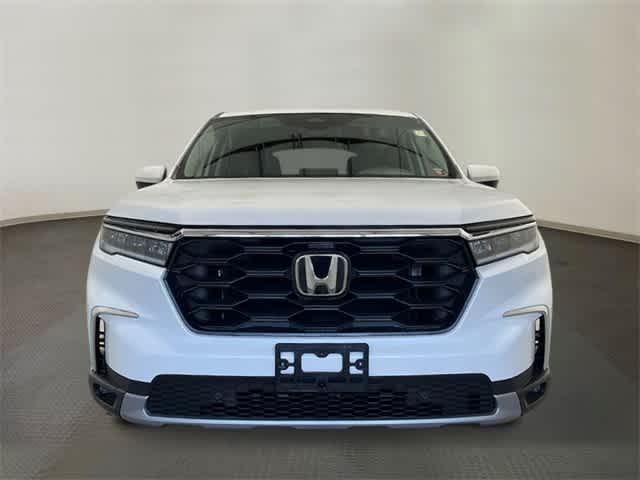 new 2025 Honda Pilot car, priced at $47,450