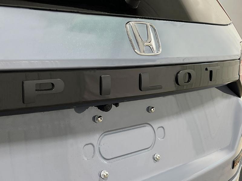 new 2025 Honda Pilot car, priced at $51,305