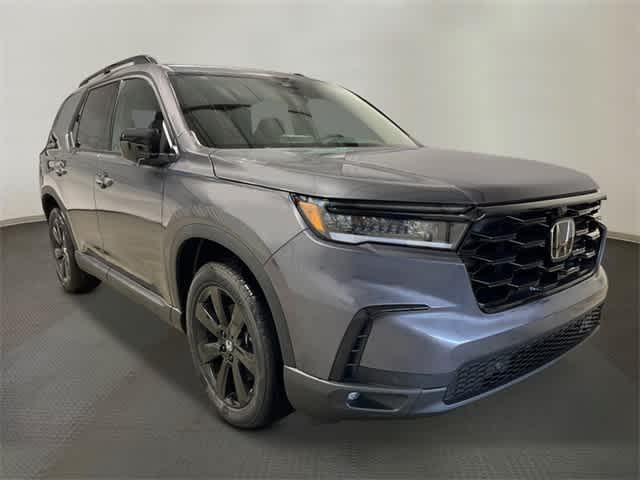 new 2025 Honda Pilot car, priced at $56,030