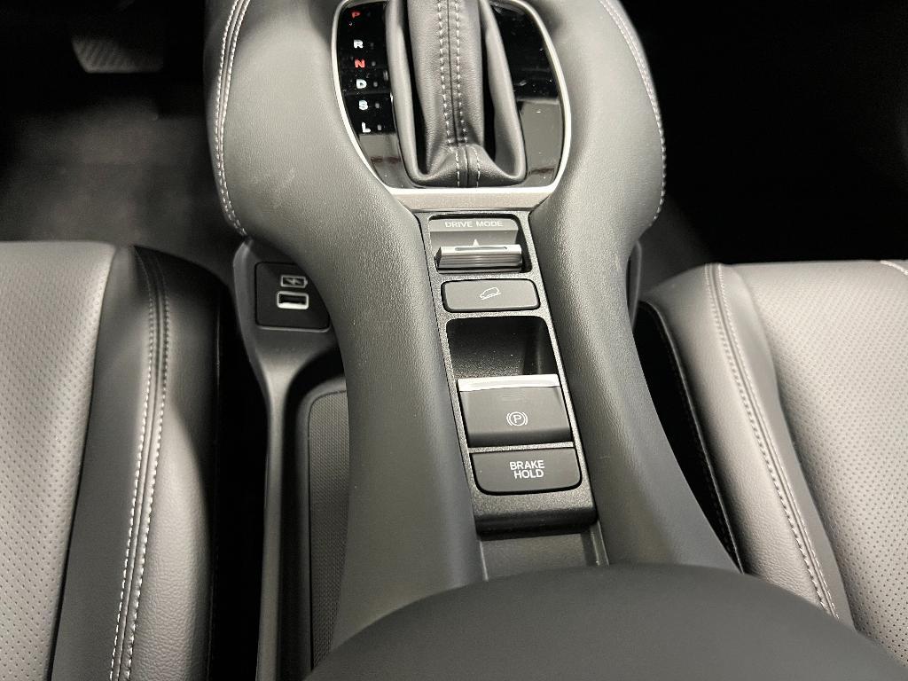 new 2025 Honda HR-V car, priced at $32,395