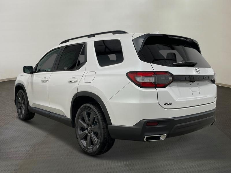 new 2025 Honda Pilot car, priced at $44,205