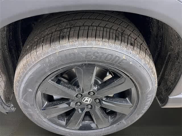 new 2025 Honda Pilot car, priced at $56,485