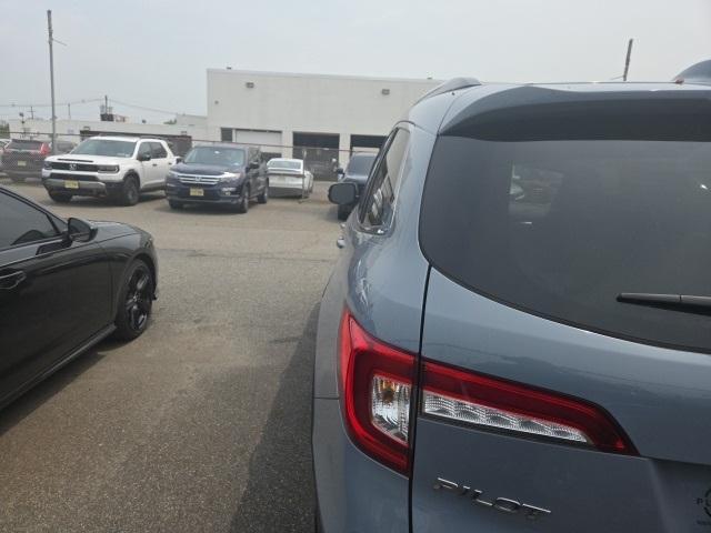 used 2022 Honda Pilot car, priced at $29,262