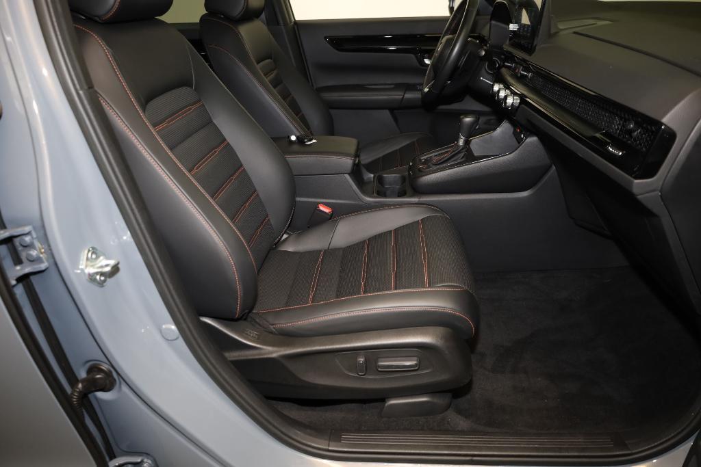 used 2023 Honda CR-V Hybrid car, priced at $35,679