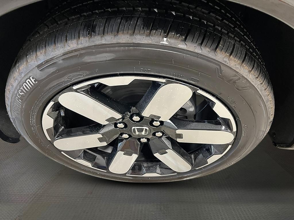 new 2025 Honda Prologue car, priced at $59,805