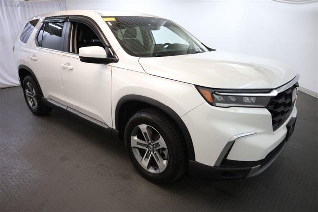 used 2023 Honda Pilot car, priced at $36,274
