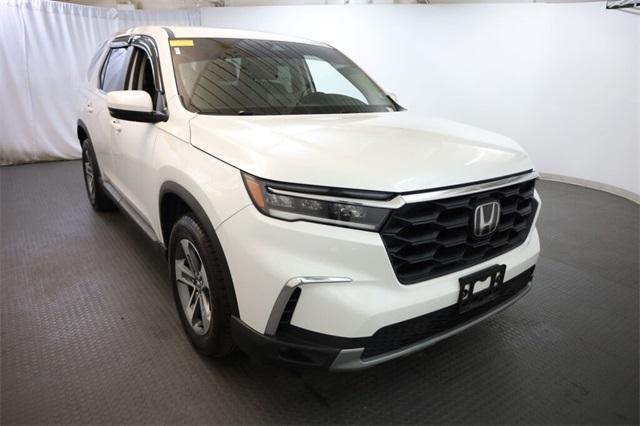 used 2023 Honda Pilot car, priced at $36,274