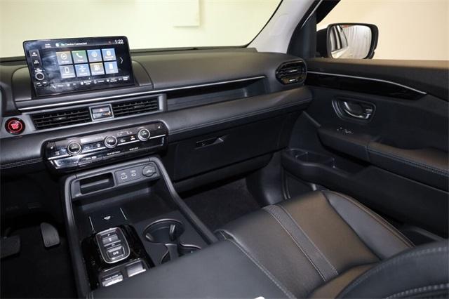 used 2023 Honda Pilot car, priced at $36,274