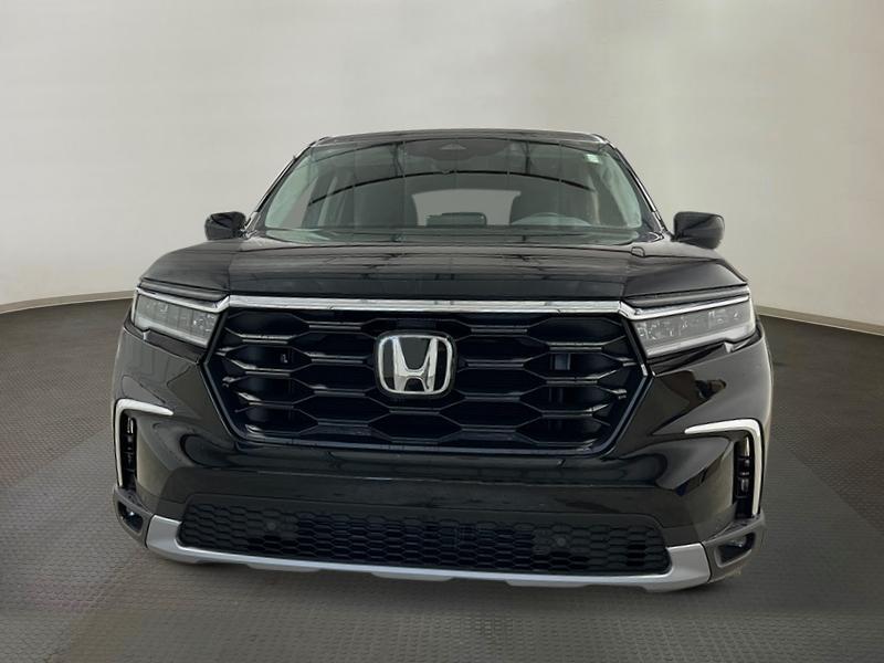 new 2025 Honda Pilot car, priced at $47,050