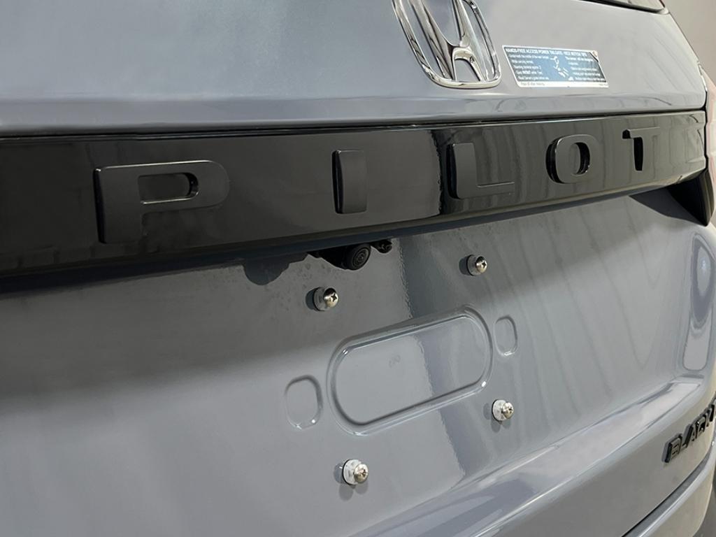 new 2025 Honda Pilot car, priced at $56,485