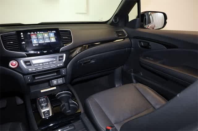 used 2022 Honda Passport car, priced at $32,545