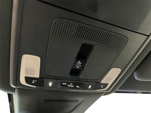 new 2025 Honda CR-V Hybrid car, priced at $38,000