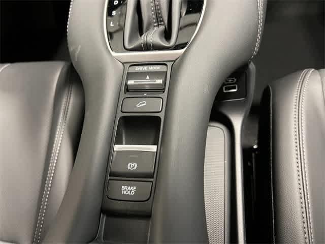 new 2025 Honda HR-V car, priced at $32,395
