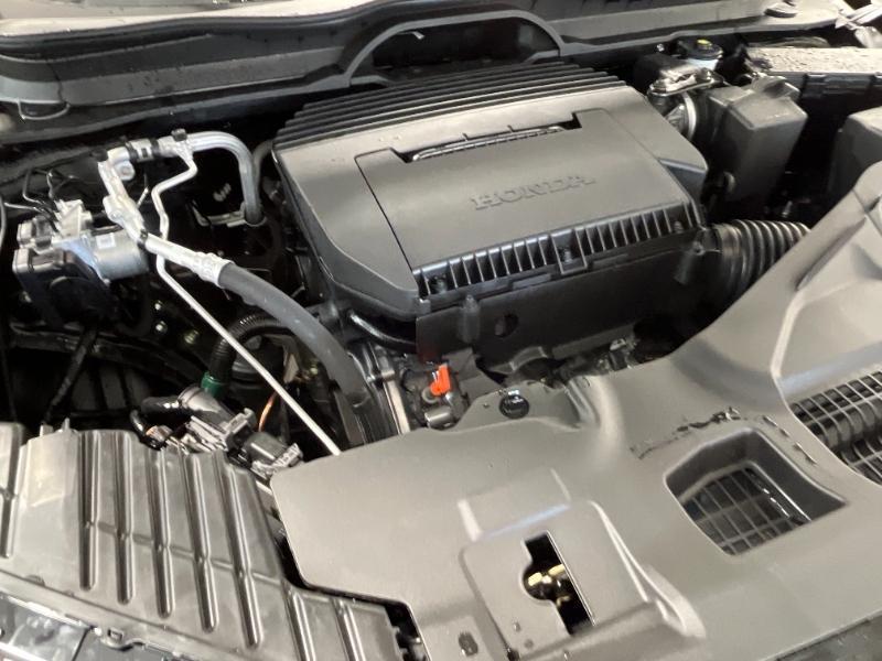 new 2025 Honda Pilot car, priced at $50,850