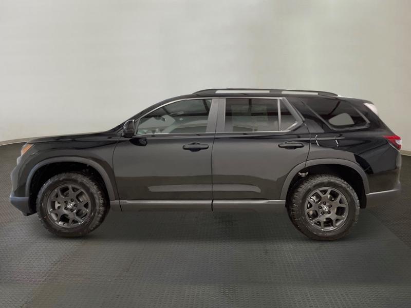 new 2025 Honda Pilot car, priced at $50,850