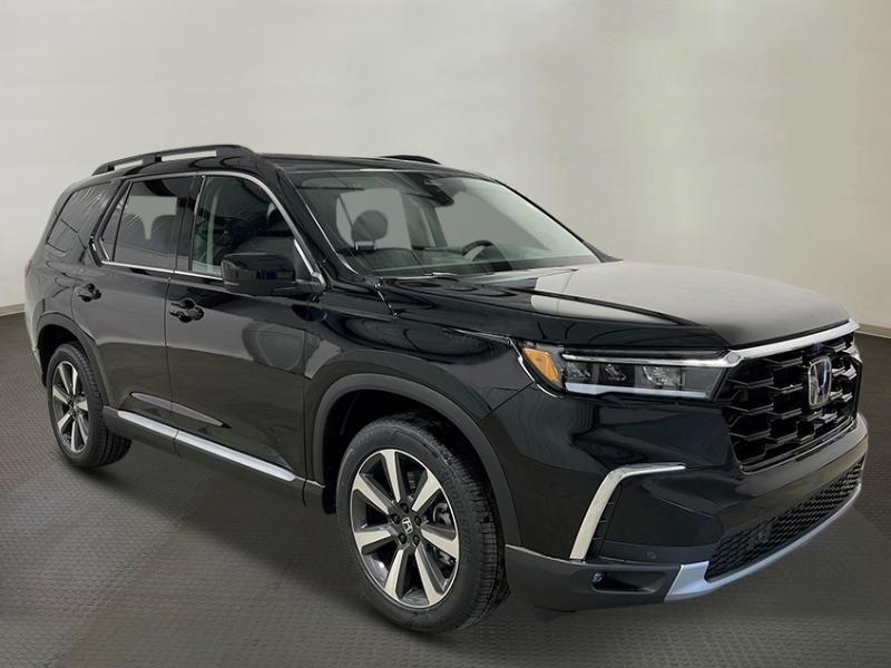 new 2025 Honda Pilot car, priced at $54,530