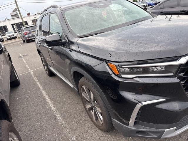 used 2023 Honda Pilot car, priced at $41,995