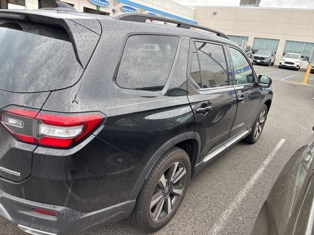 used 2023 Honda Pilot car, priced at $41,995
