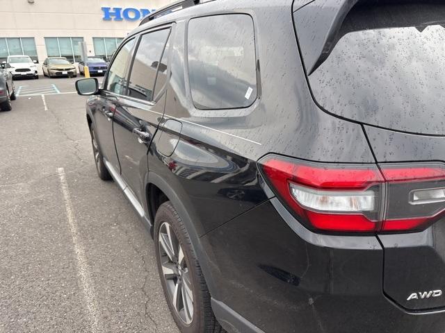 used 2023 Honda Pilot car, priced at $41,995