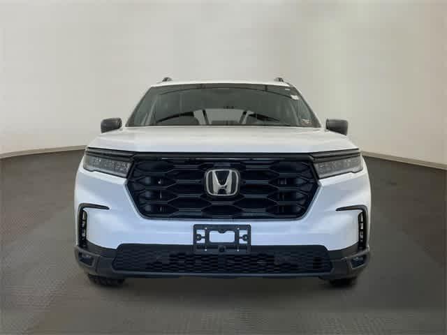 new 2025 Honda Pilot car, priced at $44,150