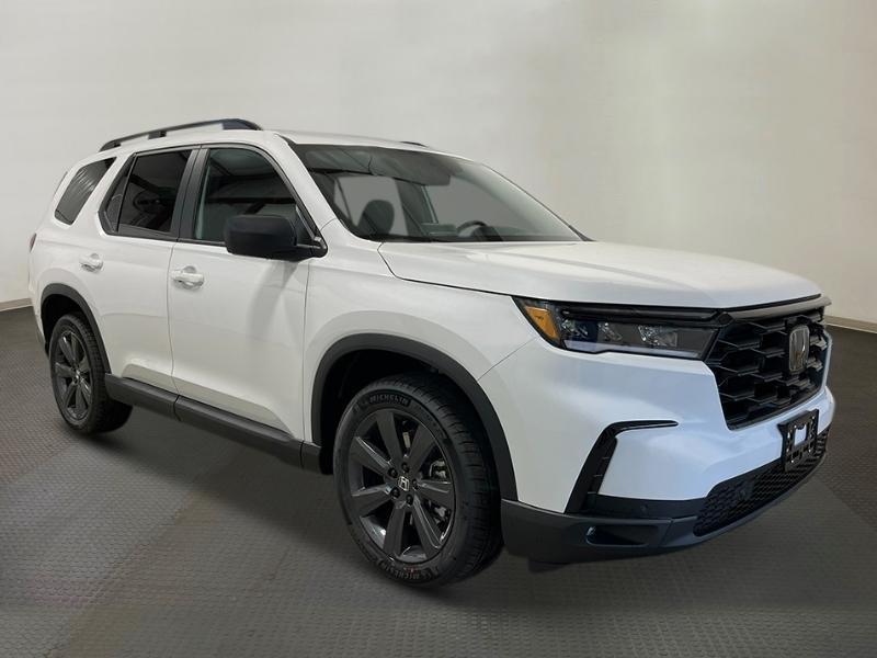 new 2025 Honda Pilot car, priced at $44,205