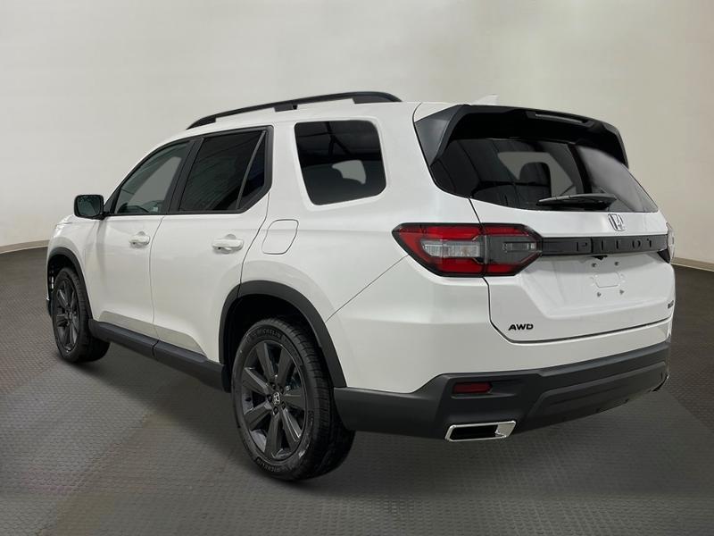 new 2025 Honda Pilot car, priced at $44,205
