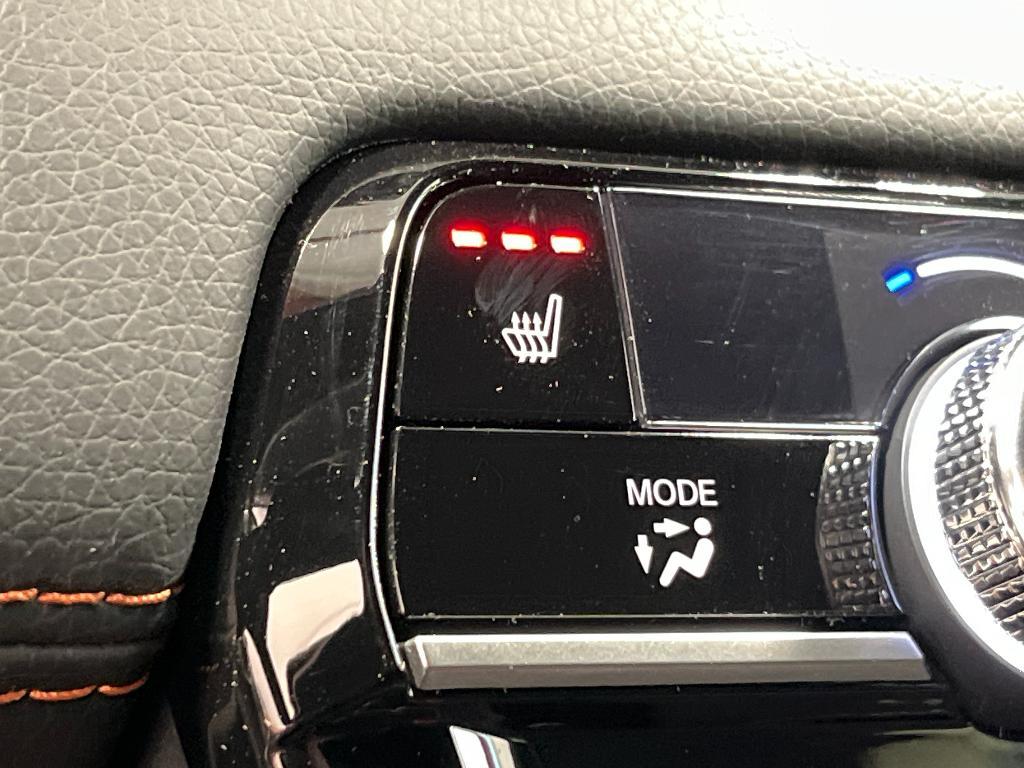 new 2025 Honda Pilot car, priced at $44,205