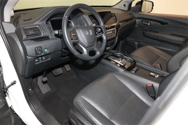 used 2022 Honda Pilot car, priced at $37,605