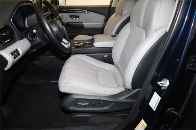 used 2023 Honda Pilot car, priced at $38,738
