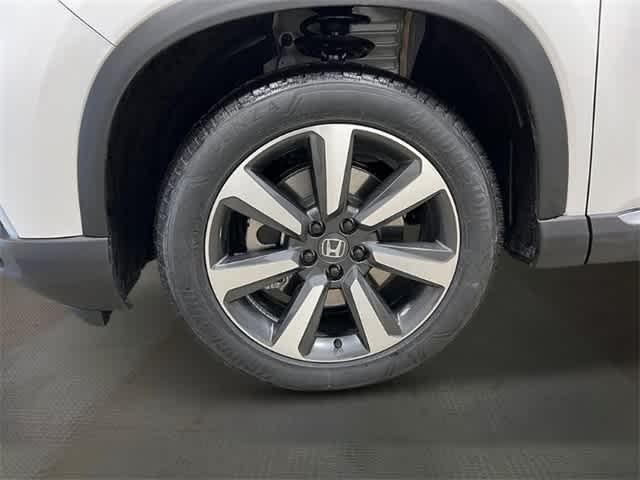 new 2025 Honda Pilot car, priced at $54,985