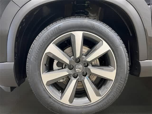 new 2025 Honda Pilot car, priced at $55,260