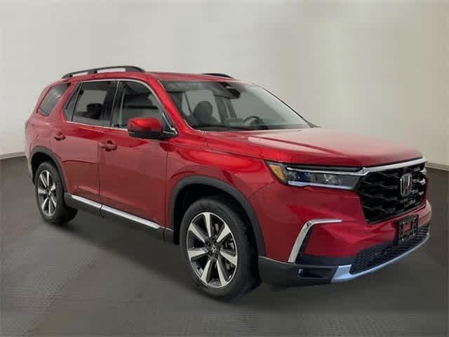 new 2025 Honda Pilot car, priced at $54,985