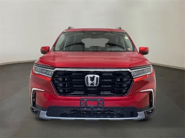 new 2025 Honda Pilot car, priced at $54,985