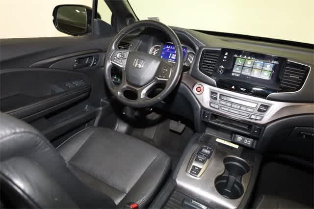 used 2023 Honda Passport car, priced at $29,999