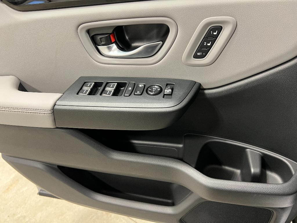 new 2025 Honda Pilot car, priced at $47,050