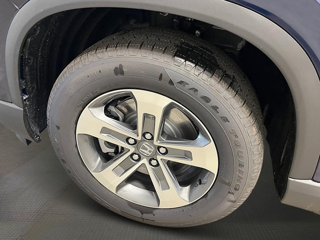new 2025 Honda Pilot car, priced at $47,050