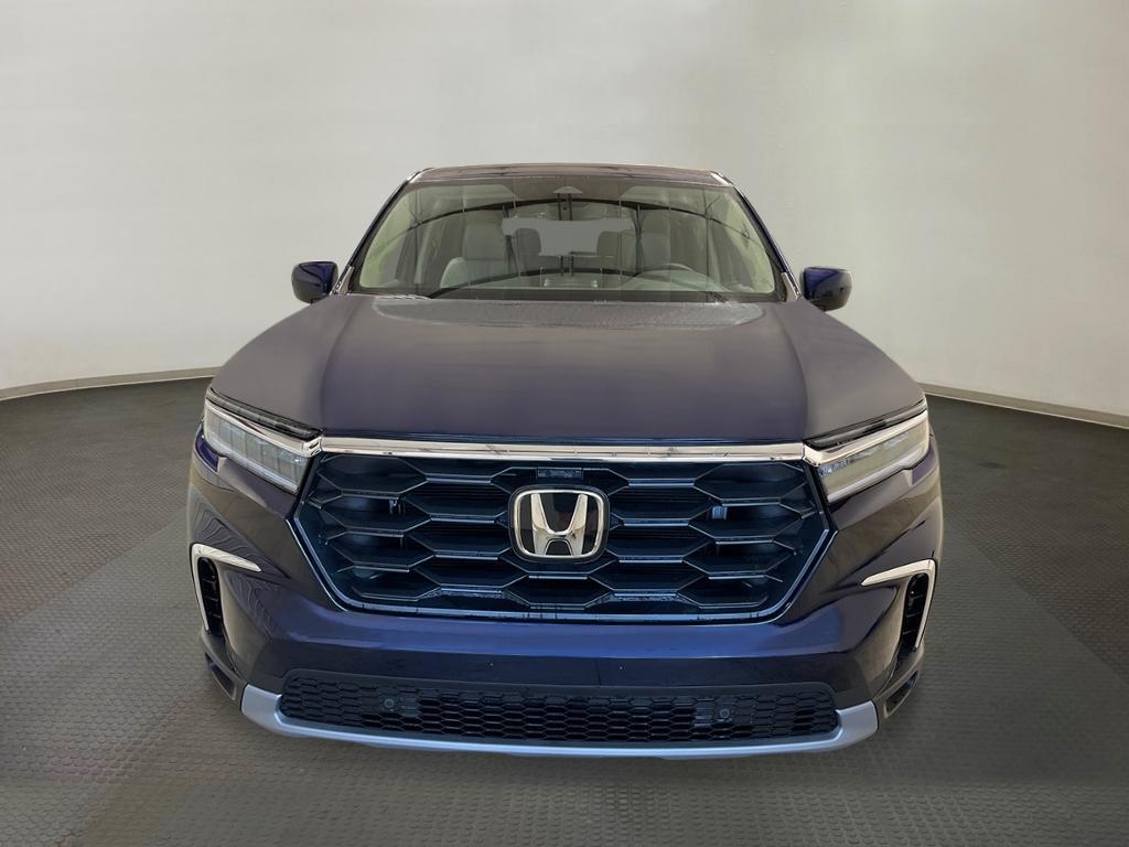 new 2025 Honda Pilot car, priced at $47,050