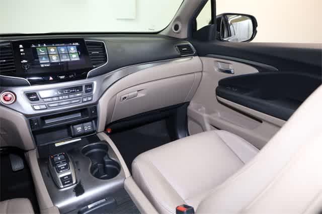 used 2022 Honda Pilot car, priced at $26,576