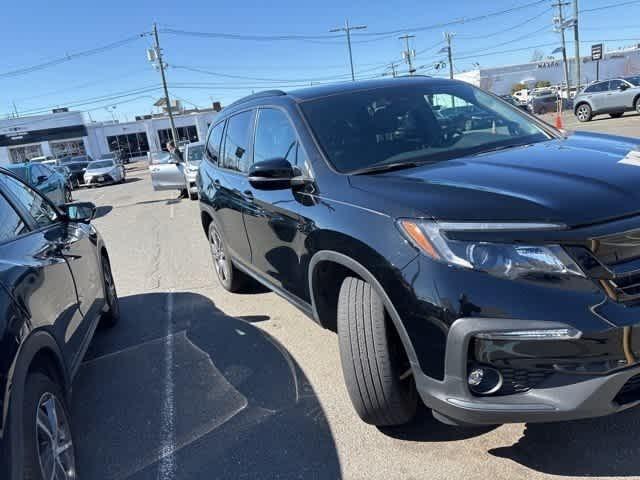 used 2022 Honda Pilot car, priced at $30,995