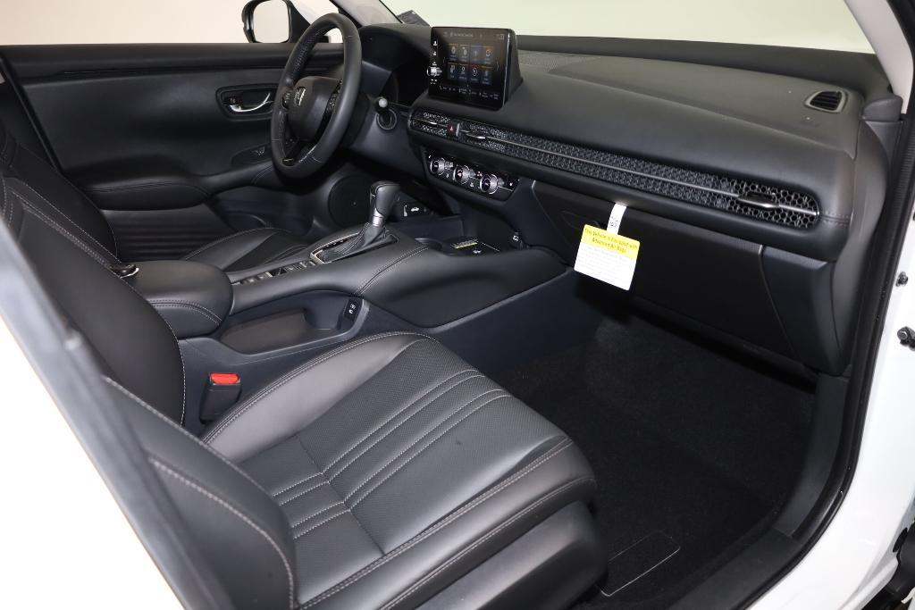 used 2025 Honda HR-V car, priced at $28,928