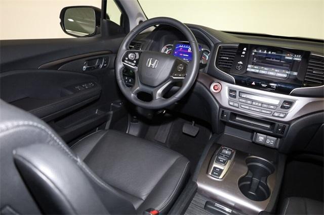 used 2022 Honda Pilot car, priced at $27,147