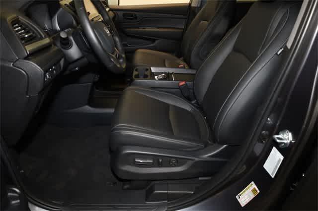 used 2024 Honda Odyssey car, priced at $37,899