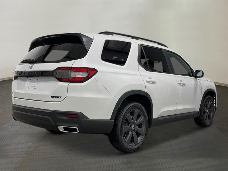 new 2025 Honda Pilot car, priced at $44,205
