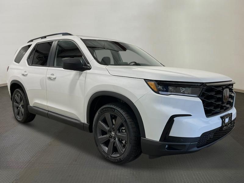 new 2025 Honda Pilot car, priced at $44,205