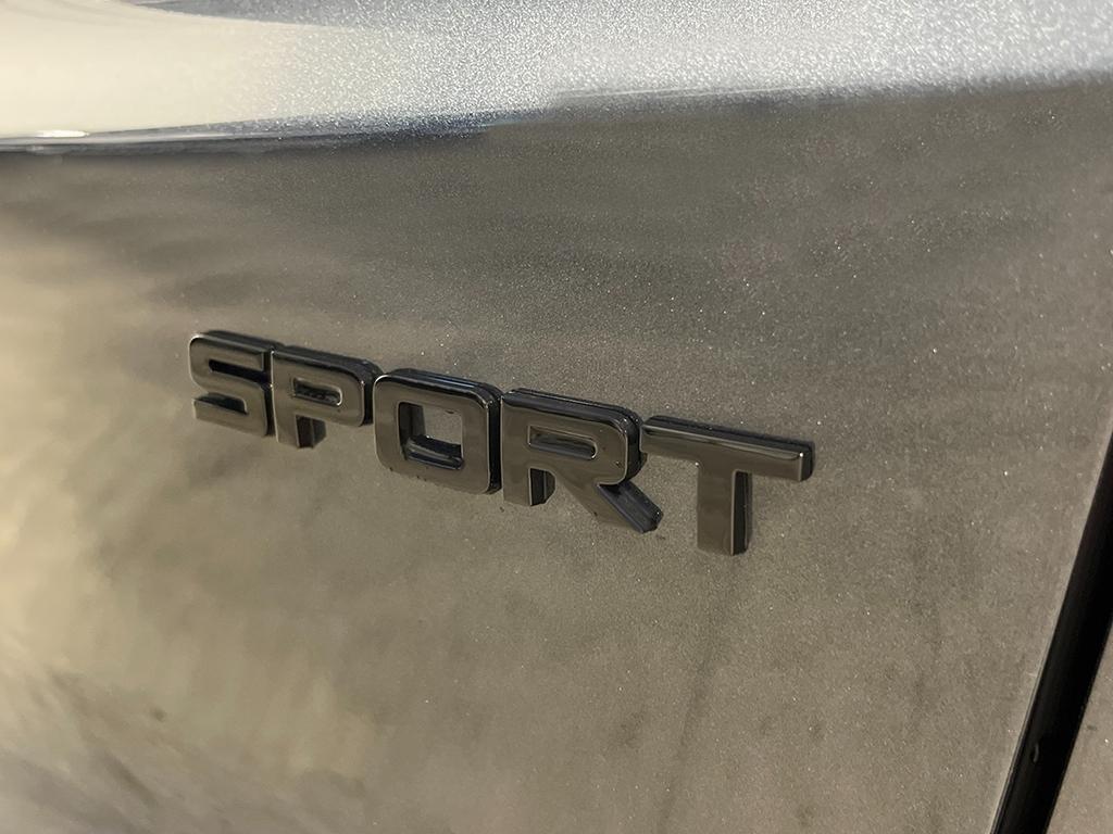 new 2026 Honda CR-V Hybrid car, priced at $41,675