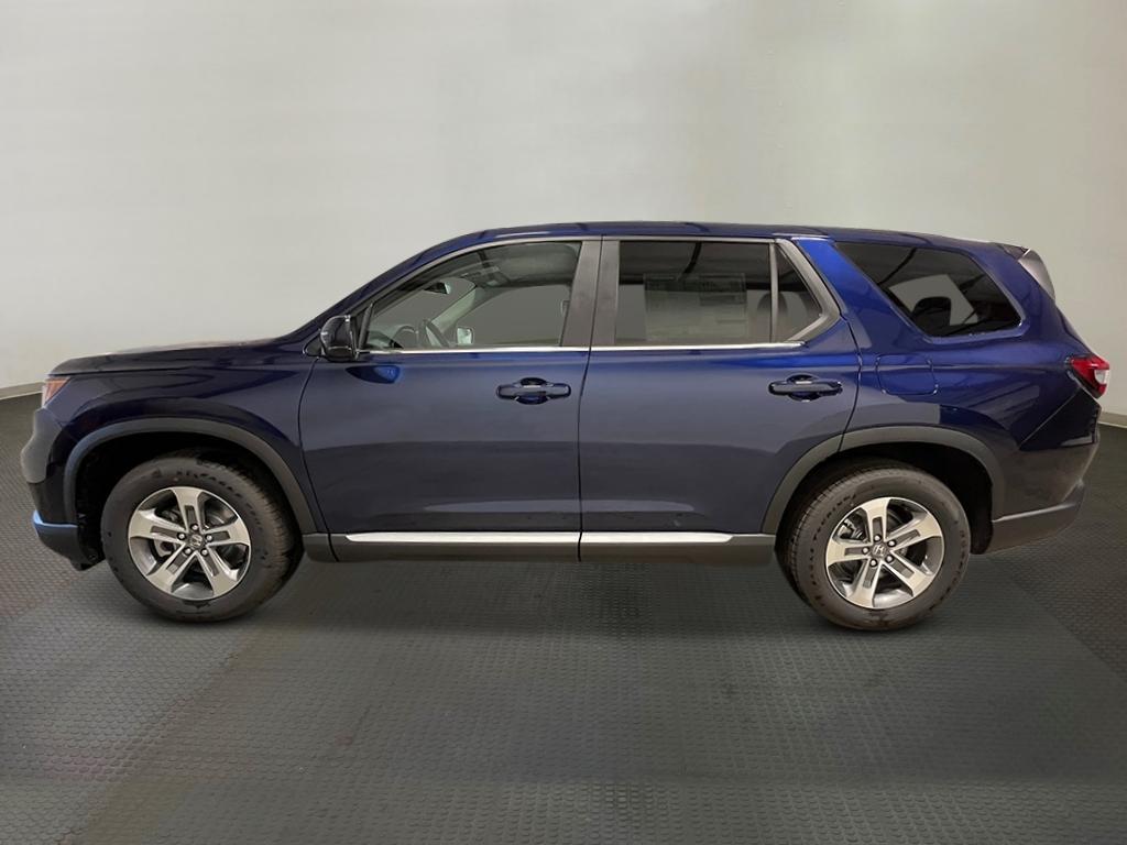 new 2025 Honda Pilot car, priced at $47,050