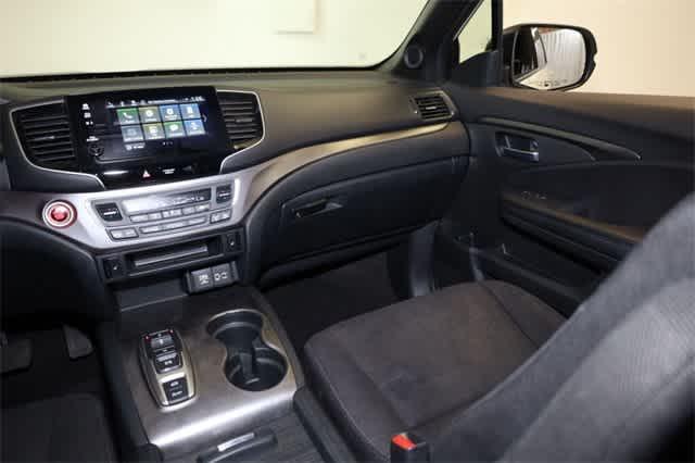 used 2022 Honda Pilot car, priced at $28,757