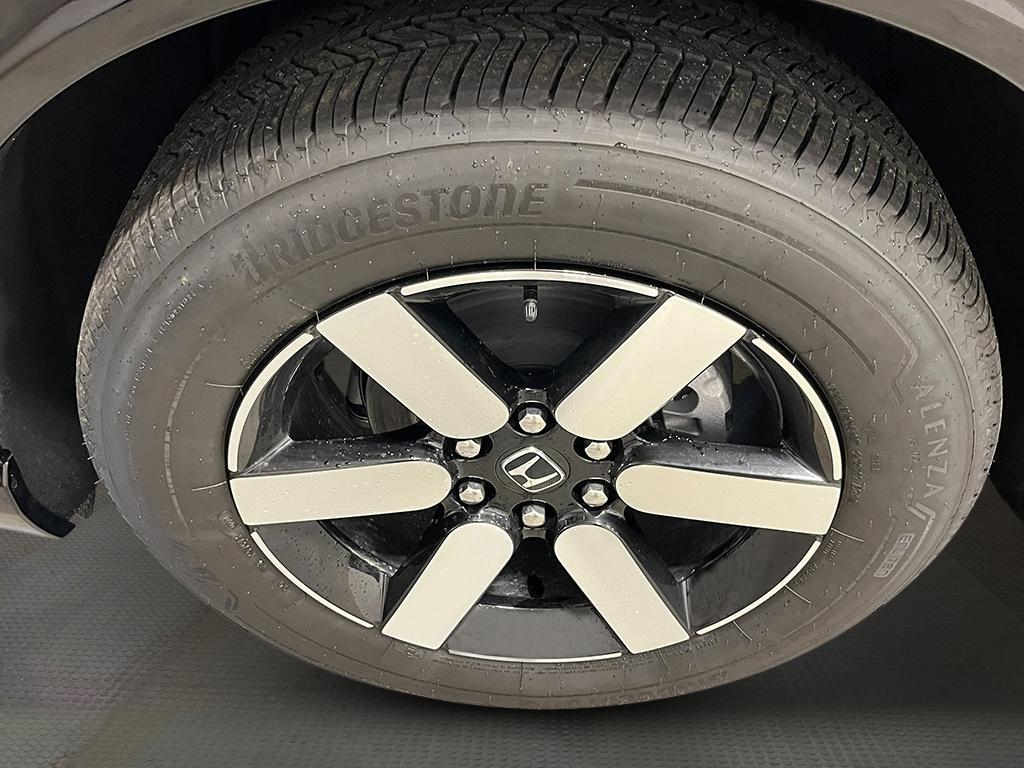 new 2025 Honda Prologue car, priced at $56,605