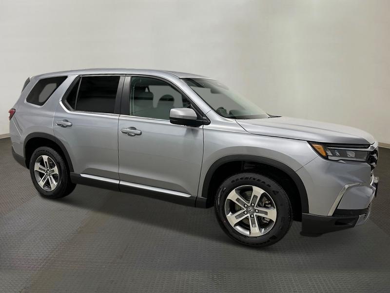 new 2025 Honda Pilot car, priced at $47,505