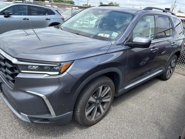 used 2023 Honda Pilot car, priced at $39,999